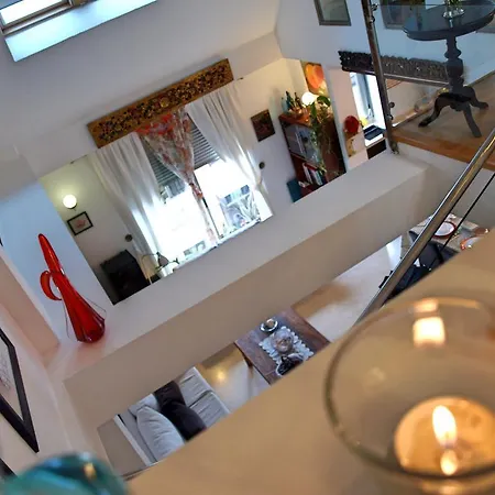 Flatguest - Quality Duplex Apartment
